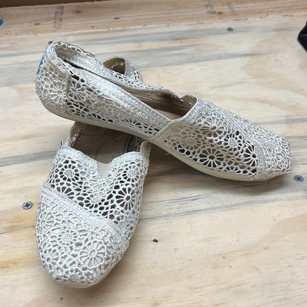 TOMS